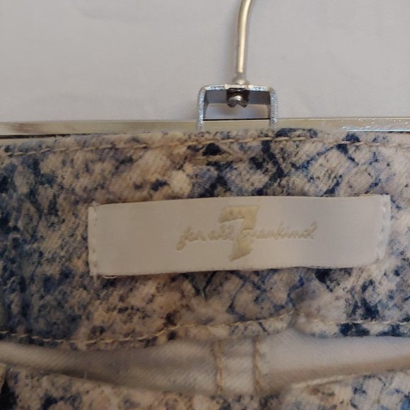 7 for All Mankind - Picture 4 of 9